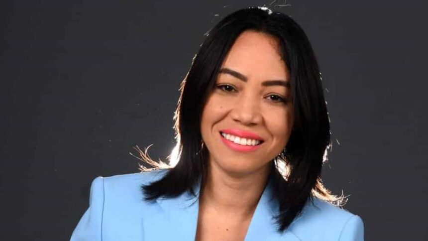 cristal acevedo