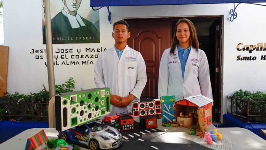 estudiantes feria cientifica stem