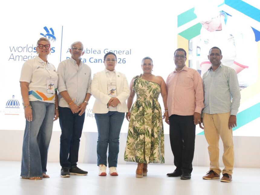 foto 1. desirée martínez, osvaldo soriano, maira morla pineda, sarah hernández, ramón chávez y marcos cadet.
