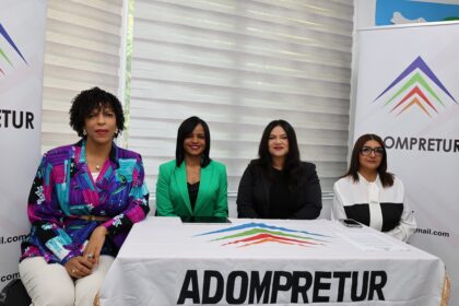 cristina rosario, millizen uribe, sarah hernández y rosa lidia lora.