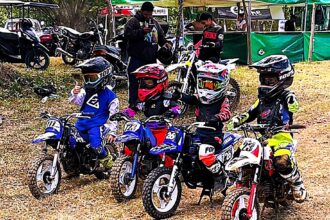 2 motocross pee wee h jung,