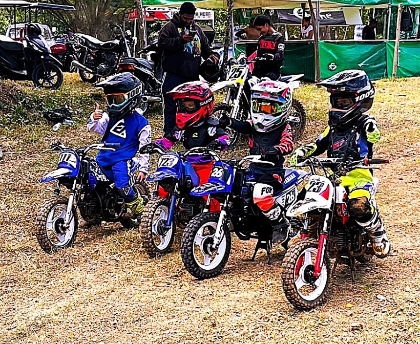 2 motocross pee wee h jung,
