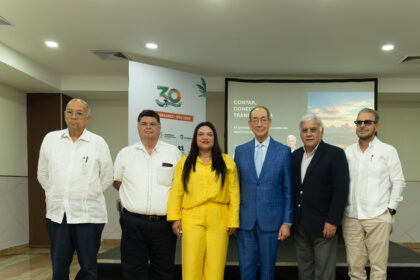 2. josé rafael sosa, armando de la garza, sarah hernández, luis felipe aquino y luis josé chávez.