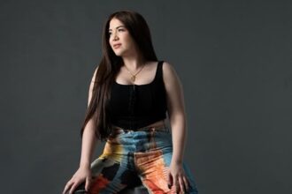 eliza t