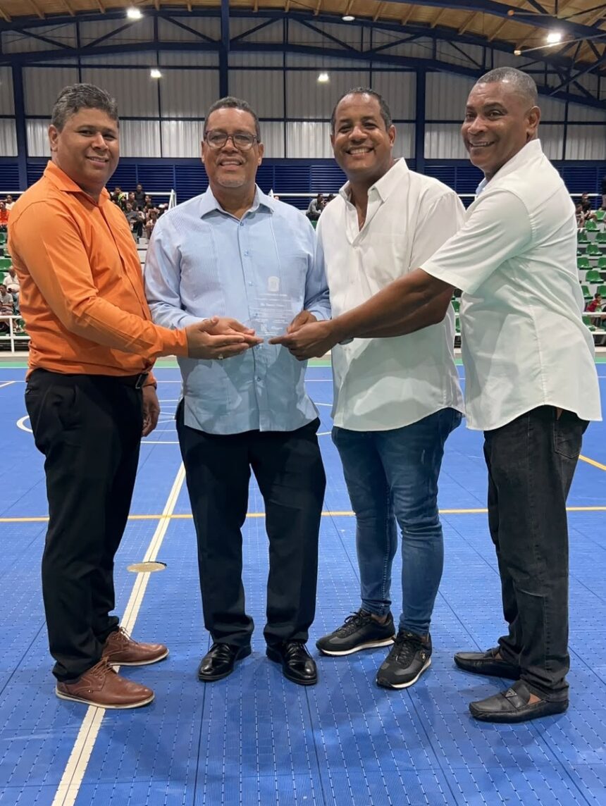 rafael melo, ramón chávez r., fradiz paulino, y sabel montilla